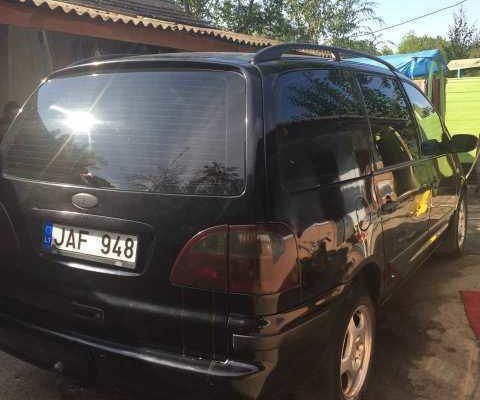 Ford Galaxy 2001 год 1650$