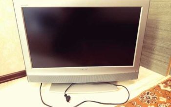 Televizor Sony (Bravia ),80 cm.Calitate bună.