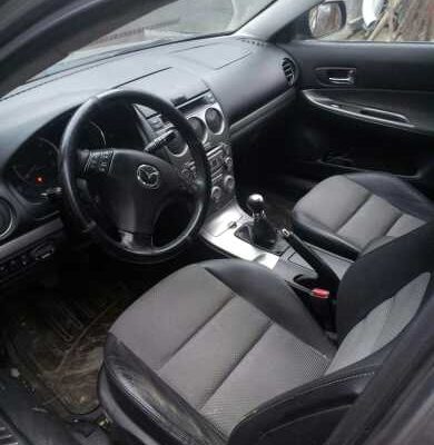 Продаю срочно Mazda 6