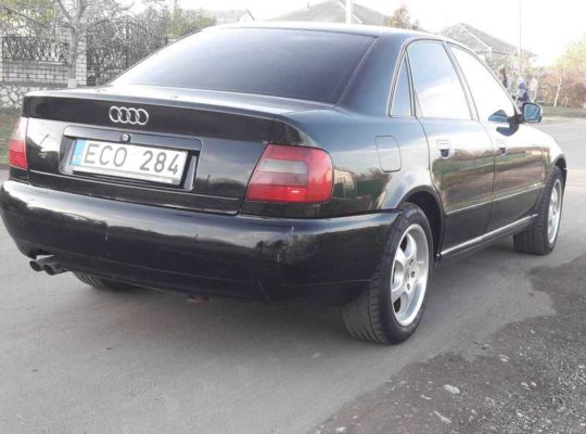 Продам Audi