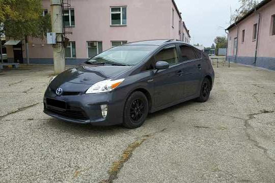 Toyota PRIUS 2012 Hybrid 68000 ml