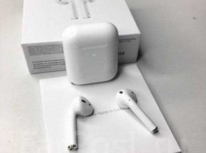 Продам AirPods 2 (450р) Состояние новые.