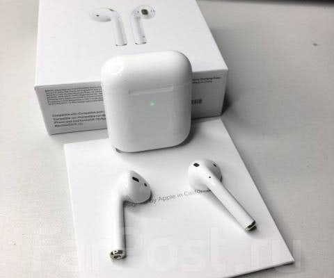 Продам AirPods 2 (450р) Состояние новые.