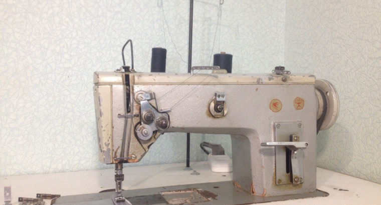 Двухигольная швейная машина