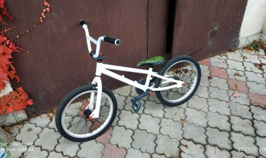 Продам BMX 1900 лей