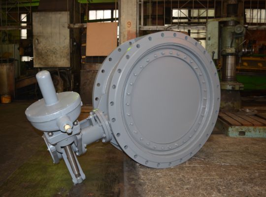 Double-eccentric butterfly valve 32нж910р Dn 1000 Pn 10